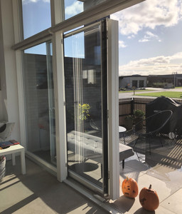 2-leaf sliding casement door, open with rotated mullion